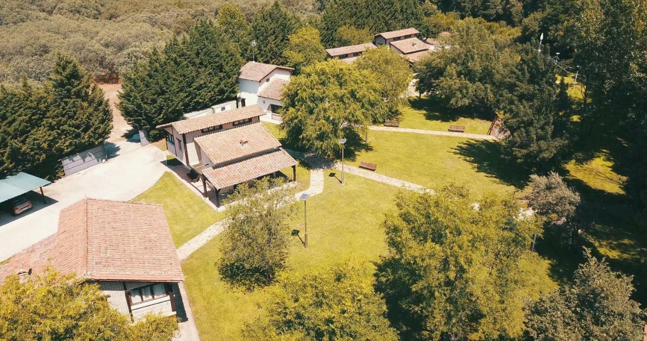 Esencia De Gredos Guest House Ramacastanas Exterior photo
